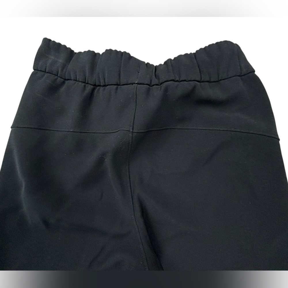 Lululemon | On The Fly Pants Woven | Black | Size 2 | Excellent Condition!! - Picture 5 of 7